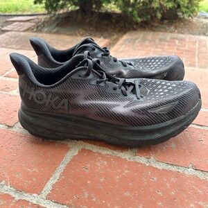Men’s Hola Clifton 9 size 10.5